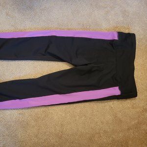 Under Armour compression workout leggings